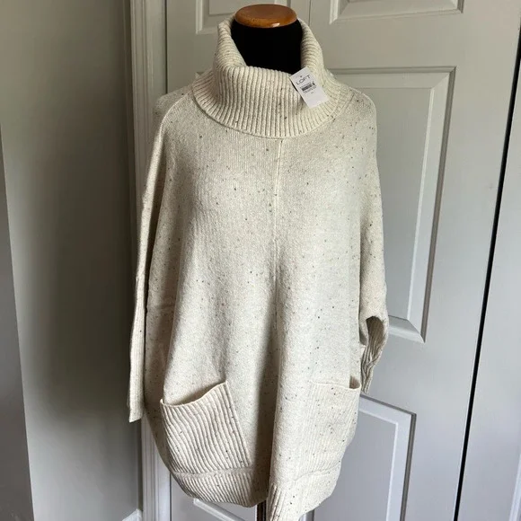 LOFT White Flecked Pocket Poncho Sweater - Picture 4 of 10